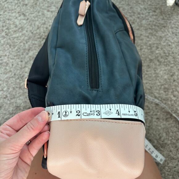 Petunia Pickle Bottom Pivot Pack in Indigo Blush Diaper Bag - Picture 4 of 16